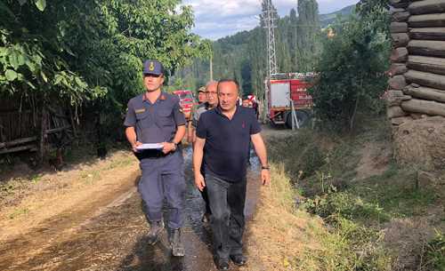 Çorum'un İskilip İlçesinde 7 ev yandı