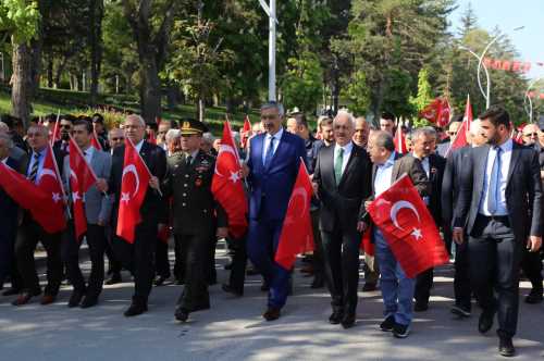 Çorumlu Gençler 57. Alay için yürüdü 