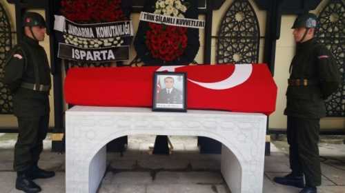  Çorumlu Jandarma Astsubay Başçavuş Saffet Demir geçirdiği kaza sonucu yaşamını yitirdi…