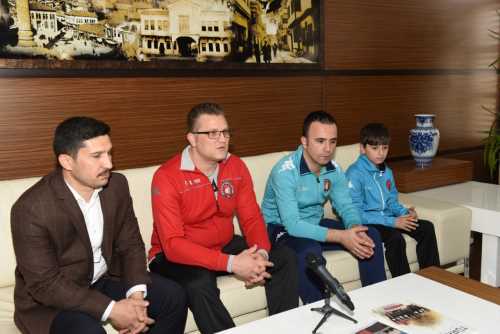 Çorumlu Uğurcan Dursun Dünya Karması’nda