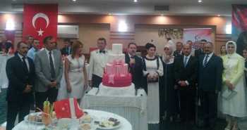 CUMHURİYET RESEPSİYONUNDAN RENKLİ GÖRÜNTÜLER