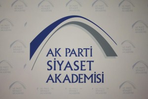 ÇORUM SİYASET AKADEMİSİNİN KONUĞU SOYLU