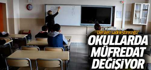 Derslerin tamamında sadeleşme olacak