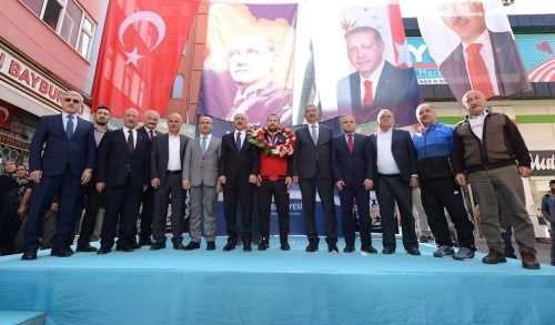 Dünya İkinciliği Ödülü Arsa oldu