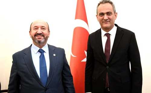 Erol Kavuncu Milli Eğitim Bakanı  Mahmut Özer'le görüştü