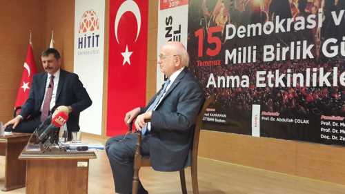 Eski TBMM Başkanı Kahraman:15 Temmuz gecesi İşgaldir