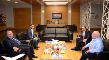 F.KIYIKLIK VE AYHAN’DAN REKTÖR’E ZİYARET