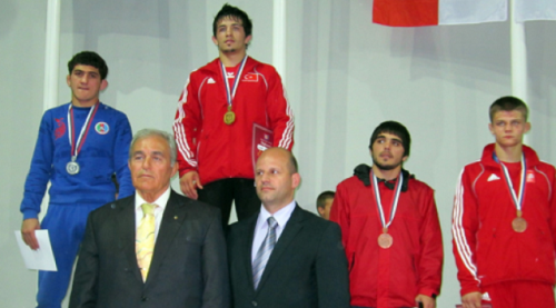 Gençler Avrupa Şampiyonu Aski Spor Kulübü Güreşçisi Çorumlu Ömer Uzan geçirdiği trafik kazasında hayatını kaybetti