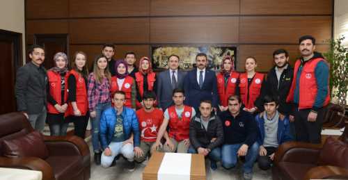 GENÇLERDEN BAŞKAN KÜLCÜYE ZİYARET