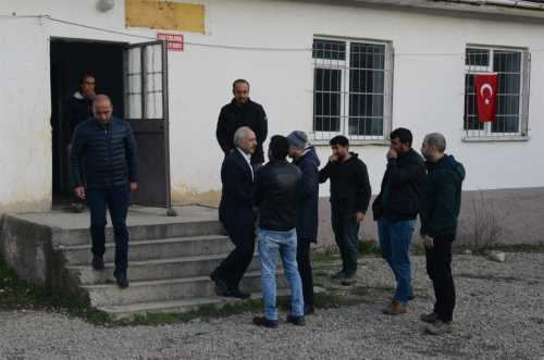 Gül’den şehit ailesine taziye ziyareti