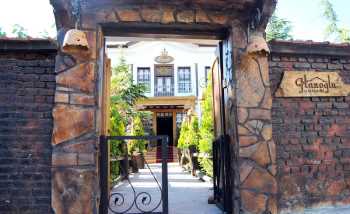 HANOĞLU KONAĞI BURAM BURAM TARİH KOKUYOR