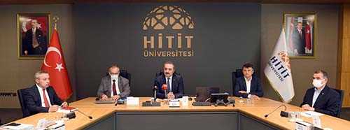 Hitit Üniversitesi Rektörü Prf.Dr.Ali Osman Öztürk'ün basın toplantısı yaptı!