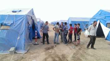 İHH’dan Musul’dan Kaçan Mültecilere Yardım   