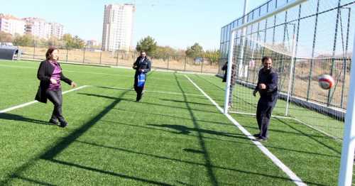 İLK GOLÜ KADIN VEKİL CERİTOĞLU ATTI