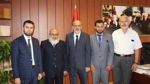 İmamlar şiir ve hutbede yarıştı