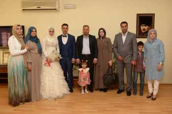 IRAK'LI GENÇ ÇİFTİN NİKAHLARI KIYILDI