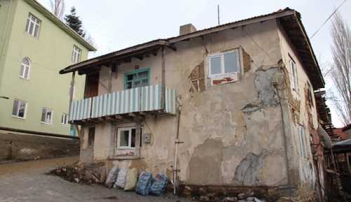 İSKİLİP'İN AHMETÇE KÖYÜ ÖLÜM KORKUSUYLA YAŞIYOR