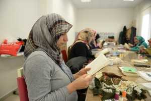 KKSM’LER HEM ÖĞRETİYOR HEM KİTAP OKUTUYOR