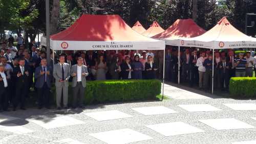 Kurban Bayramı Münasebetiyle Valilik Bahçesinde Bayramlaşma