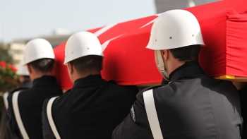 LİCE'DE ASKERİ ARACA SALDIRI 2 ŞEHİD 4 YARALI VAR 