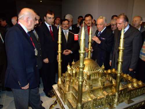 Metallere Hayat Veren  Hoca