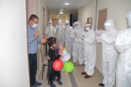 Minik Hatice Kübra'ya sürpriz doğum günü