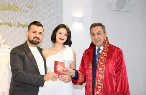 Muhsin Dere ilk nikahını kıydı!