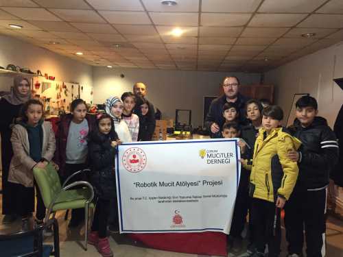 Mustafa Bayrak Mucitler Derneğini ziyaret etti