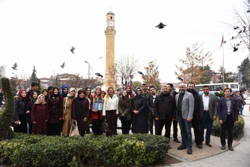 MYO’lu Öğrencilerden Belediye Basın Birimine Ziyaret