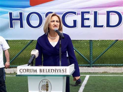 Neslihan Akkuş Hüsülüoğulları,Çıtayı yükselti