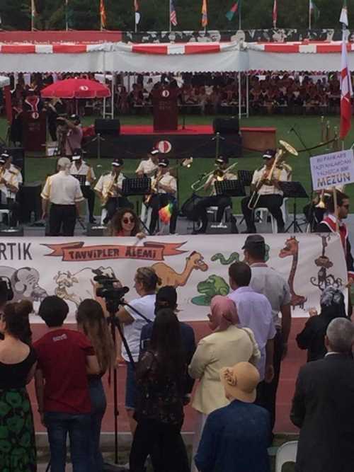 ODTÜ'de mezuniyet töreninde Terör pankartı