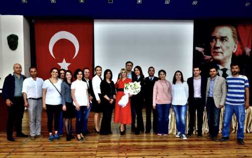 Pınar Holt: Aynı Hataya Biz Düşmeyelim!