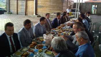 R. BEKİROĞLU İLÇE İFTARLARINI SÜRDÜRÜYOR