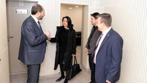 R.M.Alkan Resim ve Müzik Atölyelerini Gezdi