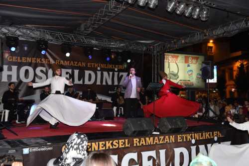Ramazan’ın son konseri Demirci’den