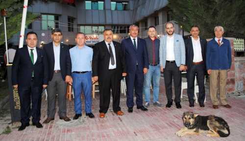 Recep Gür, Esnaf yöneticilerini  iftarda bir araya getirdi