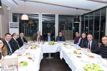 REİS  DOKTORLARA TEŞEKKÜR ETTİ