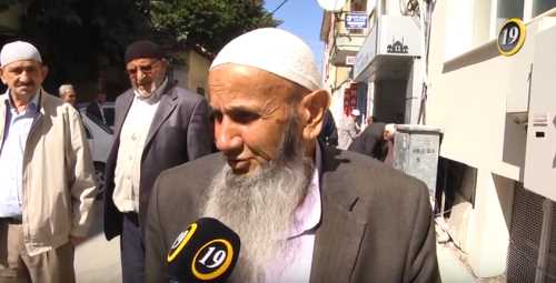 Röportaj Haber Sandalyede namaz kılmak     