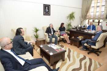 SATRANÇ FEDERASYON BAŞKANI GÜLKIZ TÜLAY’DAN ZEKİ GÜL’E ZİYARET