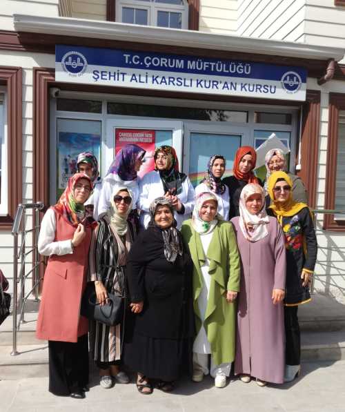 Şehit Annesi Karslı, oğlu adına yaptırılan Kur’an Kursunu ziyaret etti