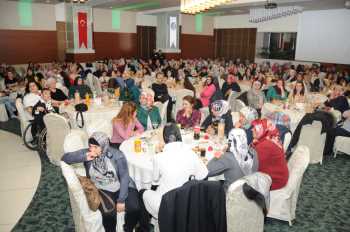 Sevcan Orhan’dan annelere özel konser