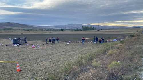 Sungurlu'da Kaza İki ölü Üç yaralı var