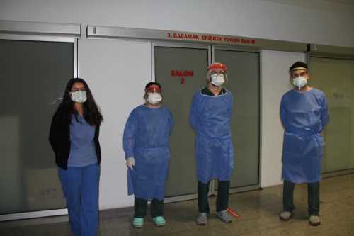 Süper Kahramanlar Yeni yılı hastanede Karşıladılar