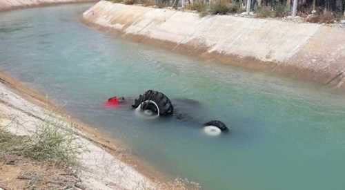 Traktör Su Kanalına Uçtu 6 Yaralı