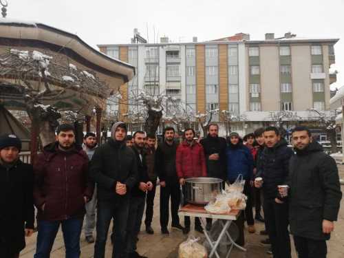 Tügva Gençliği Sabah Namazında 