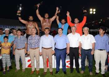 TÜRKİYE'NİN PEHLİVANI ÇORUM'UN BAŞPEHLİVANI OLDU