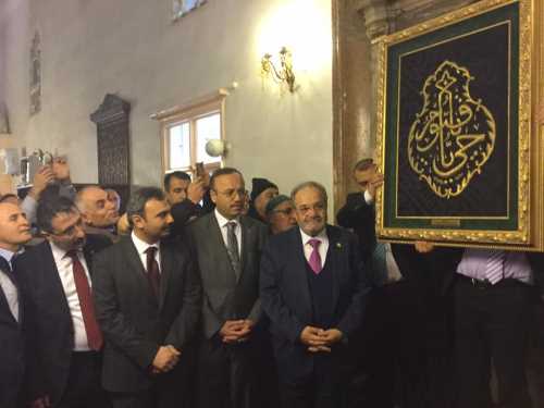 Ulu Camii Kâbe-i şerif örtüsüyle şereflendi