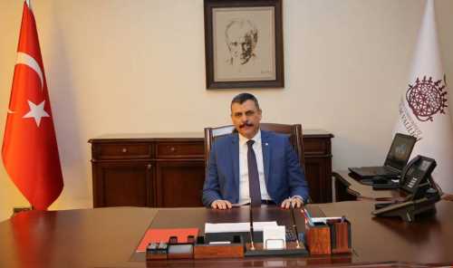 Vali Çiftçi Öğretmenler Gününü Kutladı