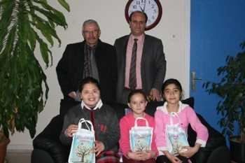 Vergi Haftası etkinlikleri kapsamında, Sunguroğlu İlkokulu öğrencileri Vergi Dairesini gezdi