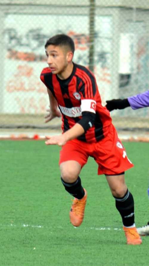 Yeşil sahada eşine az rastlanan centilmenlik